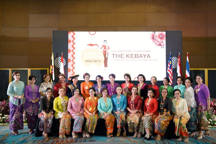 Indonesia Sertai Empat Negara Calonkan Kebaya Di UNESCO