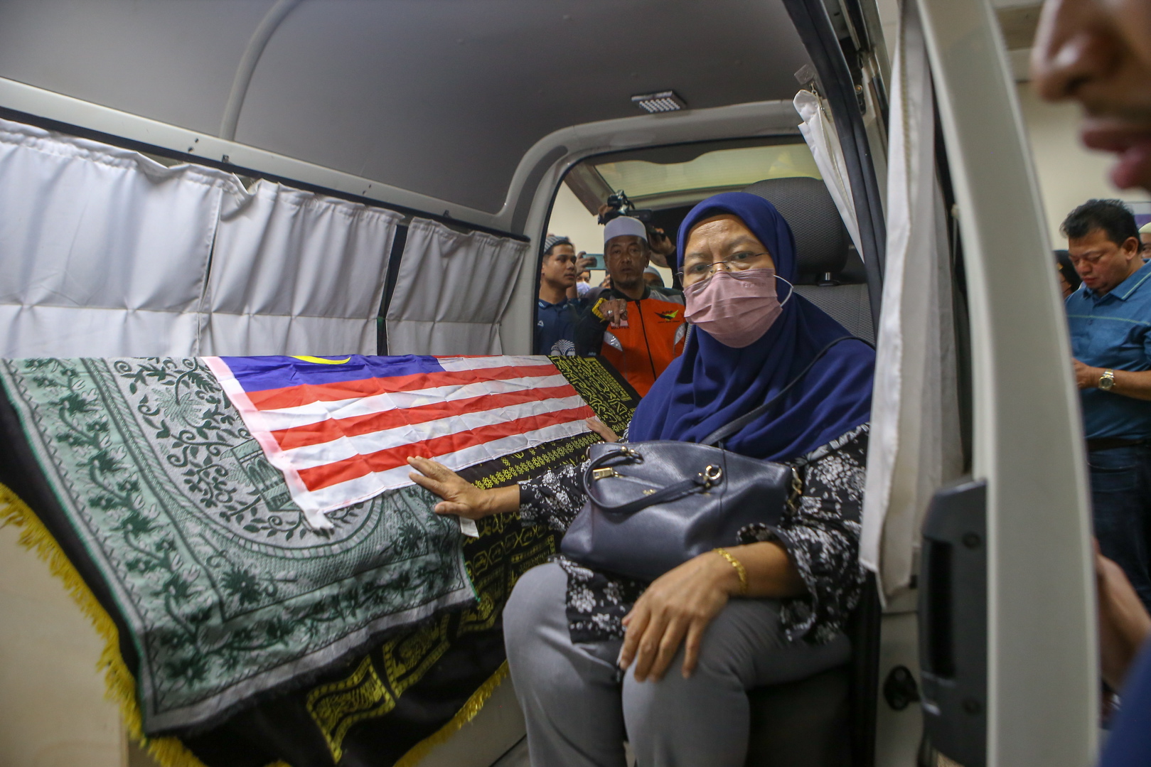 Jenazah Salahuddin diterbangkan ke Johor