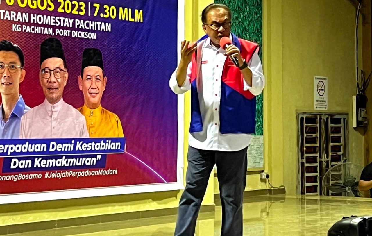 Anwar gesa pertahan Aminuddin sebagai Menteri Besar