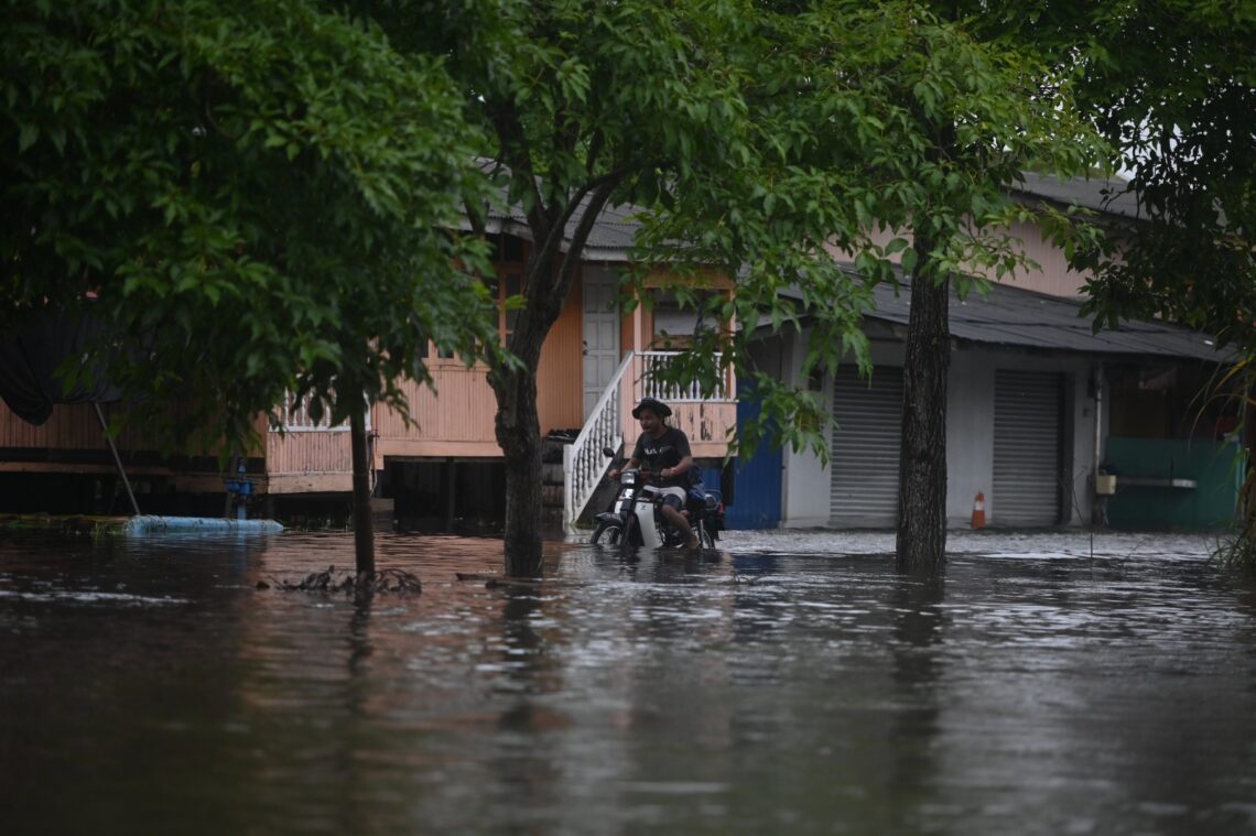 Banjir Di Terengganu Semakin Buruk 1 431 Mangsa Berpindah Utusan