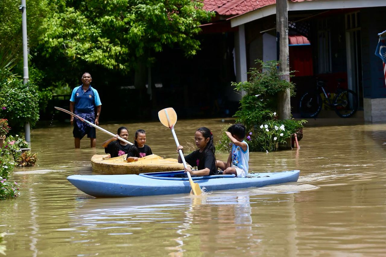 Perdana Menteri tinjau banjir di Kedah, 7,722 mangsa terkini