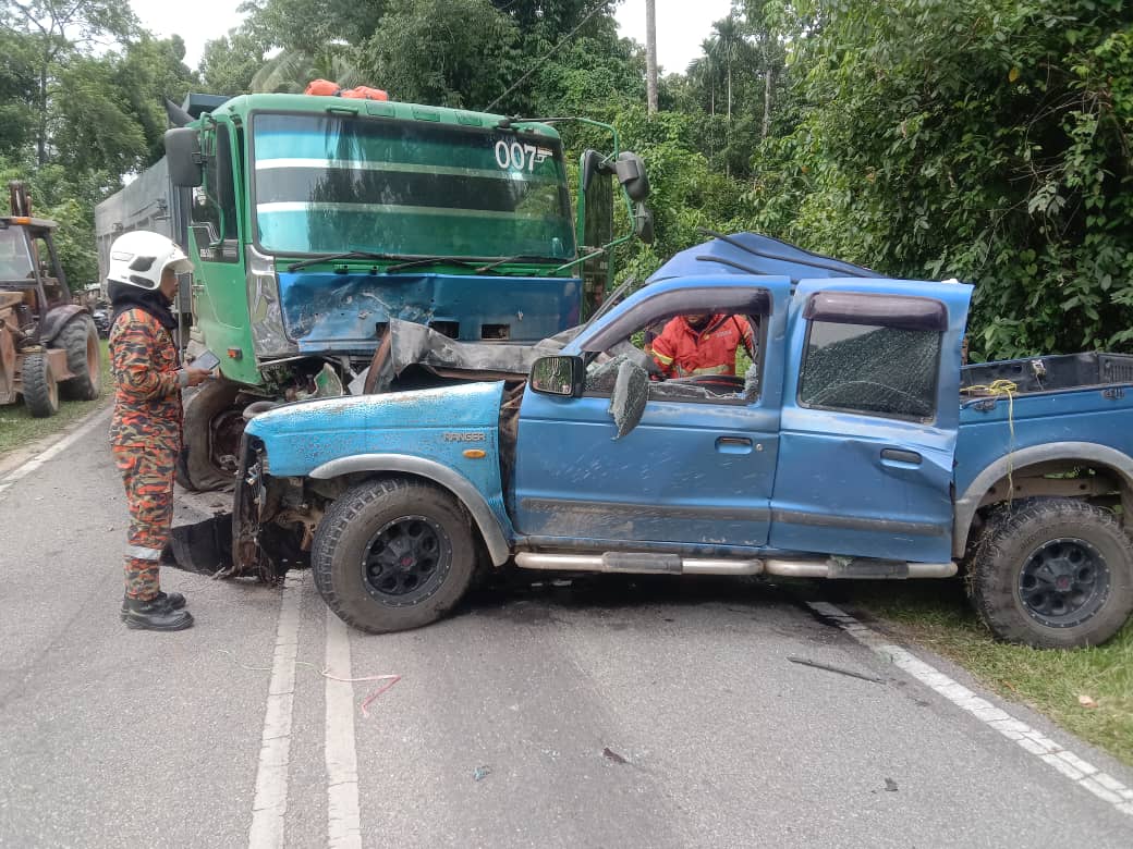 Buruh binaan maut pacuan empat roda dipandu bertembung lori