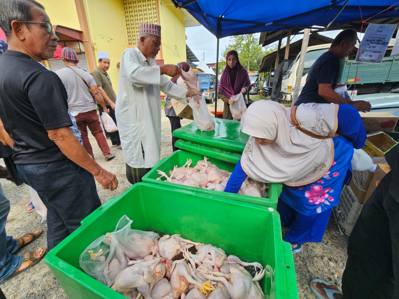 Ayam RM7 sekilogram laris di Jualan Agro Madani