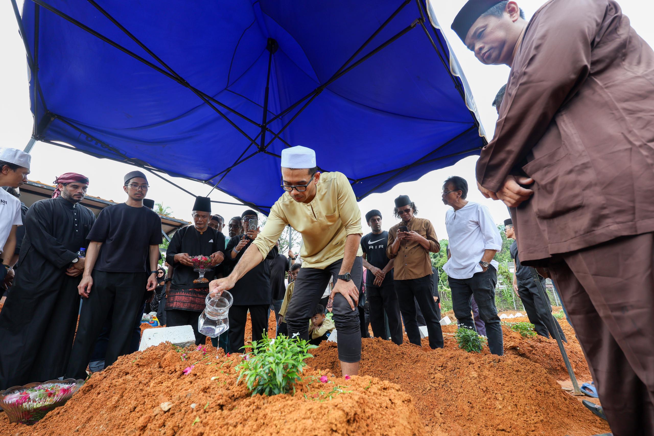 Jenazah S Atan selamat dikebumikan