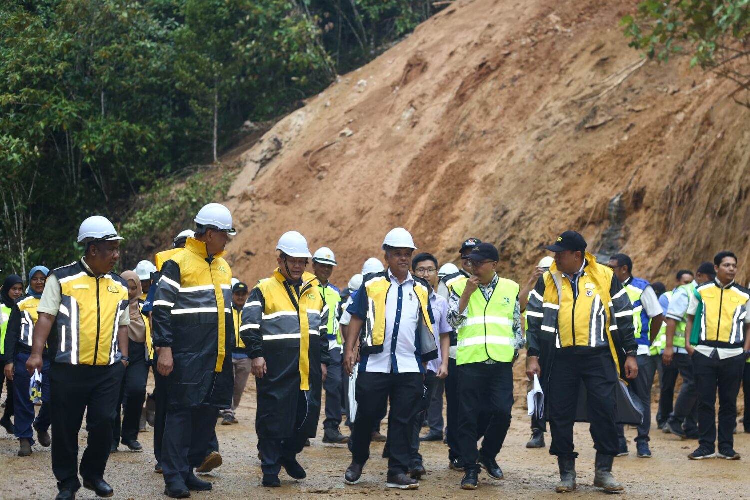 Jalan Simpang Pulai-Cameron Highlands dibuka Isnin