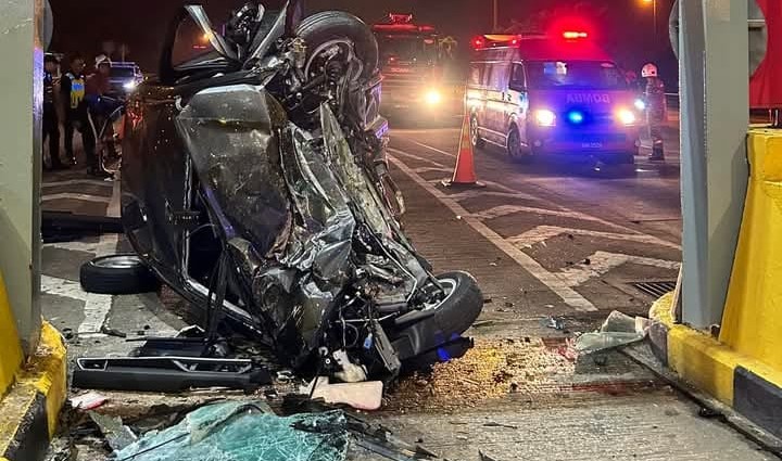 Pemuda maut Perodua Axia dipandu rempuh tembok plaza tol