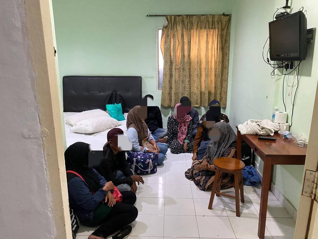 PGA tahan dua tekong darat, 20 PATI