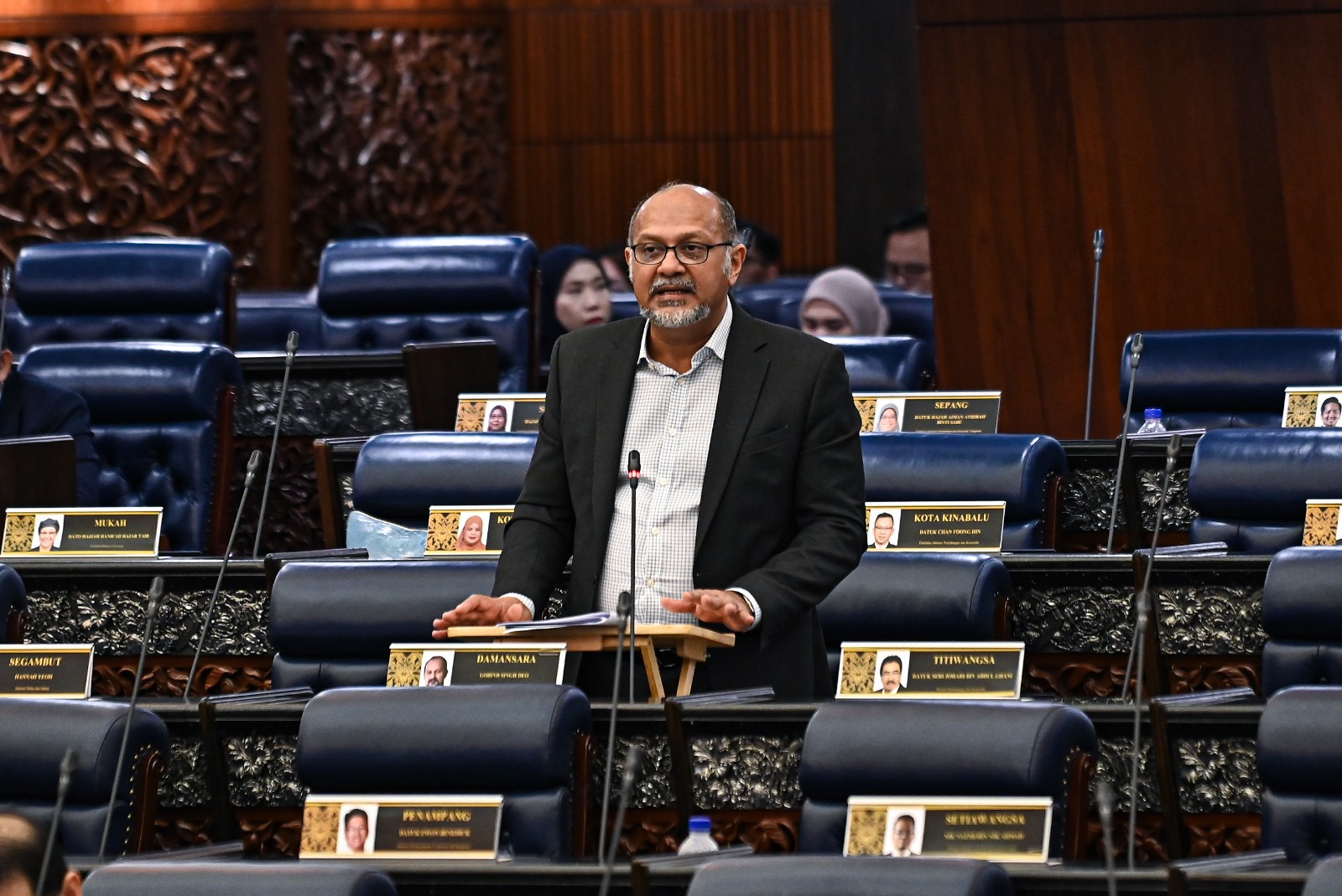 PARLIMEN: Sistem perisikan pertama di Malaysia dibangunkan, pantau penjualan data