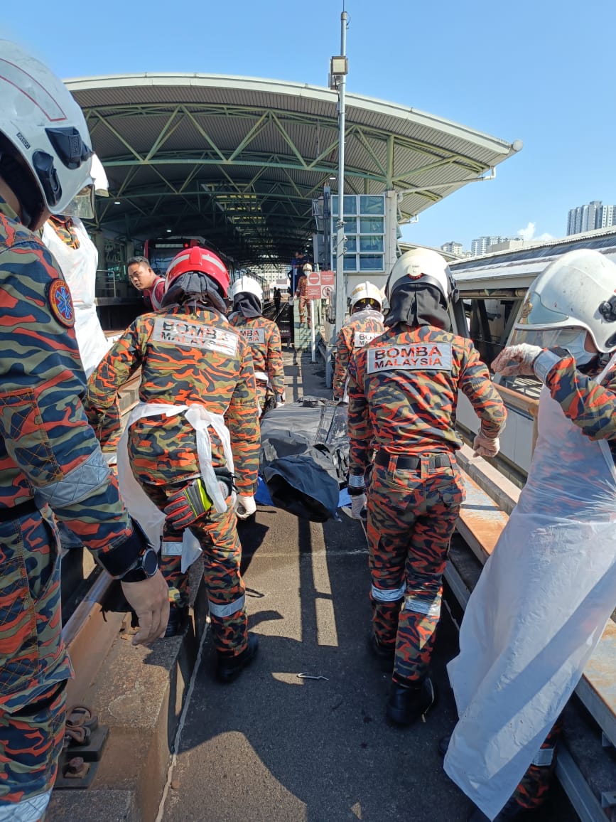 Lelaki OKU penglihatan maut terjatuh landasan LRT