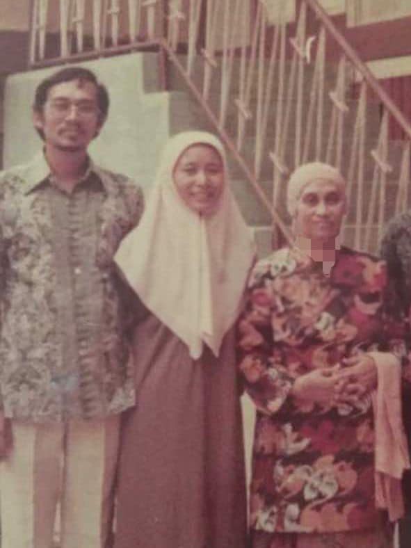 Ibu dan isteri wanita terpenting