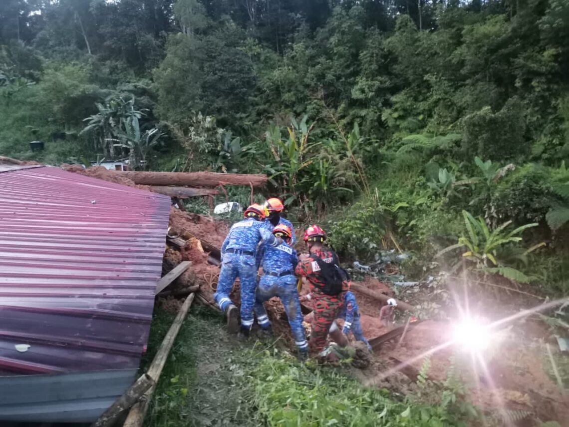 Tanah Runtuh Di Jalan Genting Batang Kali 92 Mangsa Ditemukan 8