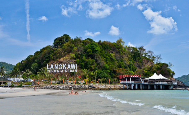 Jualan arak di Langkawi bawah Kementerian Kewangan