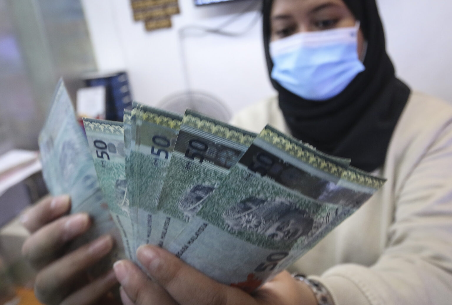 Ringgit Dibuka Lebih Tinggi Berbanding Dolar As