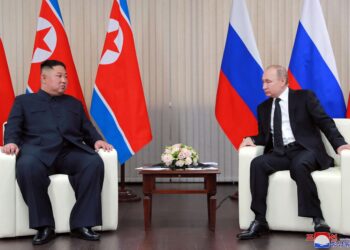 KIM Jong-un mahu menjalin hubungan lebih erat dengan Presiden Russia, Vladimir Putin bagi membina negara yang berkuasa. - AFP