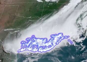 IMEJ satelit data menunjukkan pancaran kilat mencapai jarak sejauh 768 kilometer. - NOLA