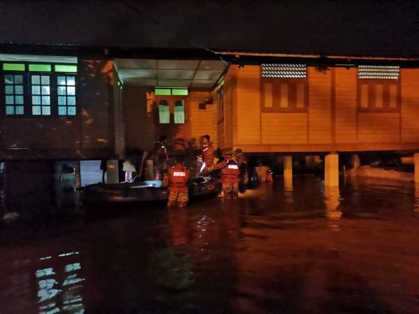 Banjir banting Banjir: Dua