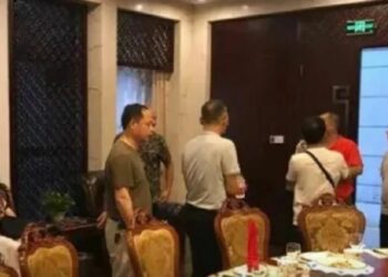 LIU terkejut setelah mendapat tahu Zhang membawa 23 orang saudara maranya untuk makan bersama mereka. - AGENSI