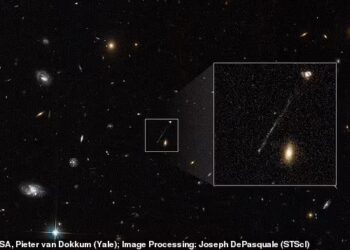 LUBANG hitam yang dikesan oleh teleskop angkasa Hubble baru-baru ini.-NASA