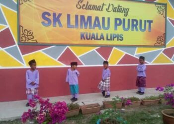 KANTIN di Sekolah Kebangsaan Limau Purut, Kuala Lipis, Pahang didakwa terlalu uzur dan berbahaya.-GAMBAR HIASAN/MEDIA SOSIAL