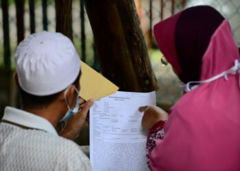 PIHAK berkuasa hanya bertindak terhadap sesuatu isu hanya selepas menerima laporan dan ia menjadi punca banyak masalah mengambil masa lama untuk diselesaikan. - GAMBAR HIASAN/UTUSAN