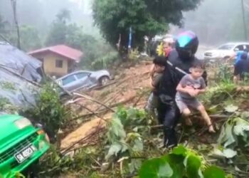 TANGKAP layar video tular kejadian tanah runtuh yang berlaku di Segumau Madsiang, Jalan Penampang-Tambunan