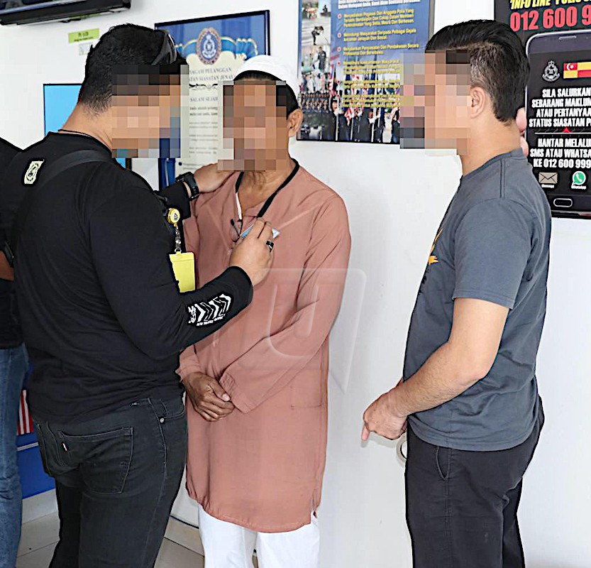 Empat Lelaki Termasuk Seorang ‘wanted’ Ditahan - Utusan Malaysia