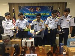 Sindiket Seludup Rokok, Minuman Keras RM13.4 Juta Tumpas - Utusan Malaysia