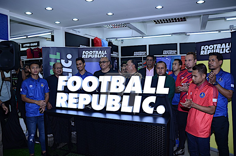 Football republic deals