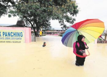 DI SEBALIK banjir besar yang berlaku baru-baru ini pastinya mengandungi hikmah yang indah.