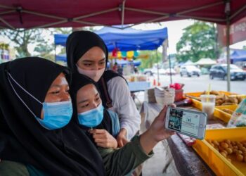 GOLONGAN belia disaran mengambil peluang dan memanfaatkan Program Usahawan Anak Muda Kota Wilayah Persekutuan dalam usaha menambah baik kehidupan mereka. – GAMBAR HIASAN/UTUSAN