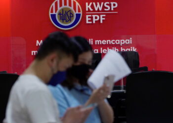 PERKHIDMATAN di Kumpulan Wang Simpanan Pekerja (KWSP) lebih cekap dan lancar melalui konsep temu janji. -GAMBAR HIASAN/AMIR KHALID