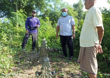 PENULIS melawat makam Tok Dinin atau dikenali juga sebagai Tok Dinding yang merupakan orang besar dalam kalangan orang Acheh.