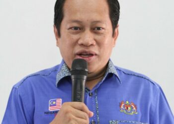 AHMAD MASLAN