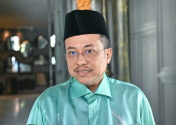 AHMAD SAMSURI MOKHTAR