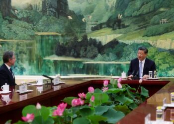 ANTONY Blinken menghadiri mesyuarat disertai Presiden China, Xi Jinping di Great Hall of the People di Beijing. - AFP