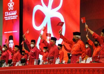 Tindakan PN tolak draf awal undang-undang antilompat parti punca Bersatu rugi apabila empat ahli parlimen parti itu isytihar sokong PM.