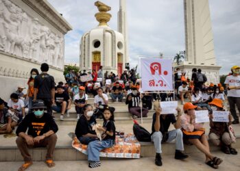 ADA negara berjaya menyelesaikan proses pilihan raya, namun masih ‘tersangkut’ untuk menubuhkan kerajaan. – AFP