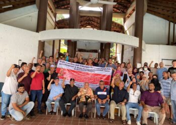 KEMENSAH Residents Committee (KRC) berharap Jabatan Perancang
Bandar, Majlis Perbandaran Ampang Jaya (MPAJ) dapat mempertimbangkan bantahan
pembinaan projek pangsapuri demi kepentingan penduduk dan kestabilan kawasan ini.