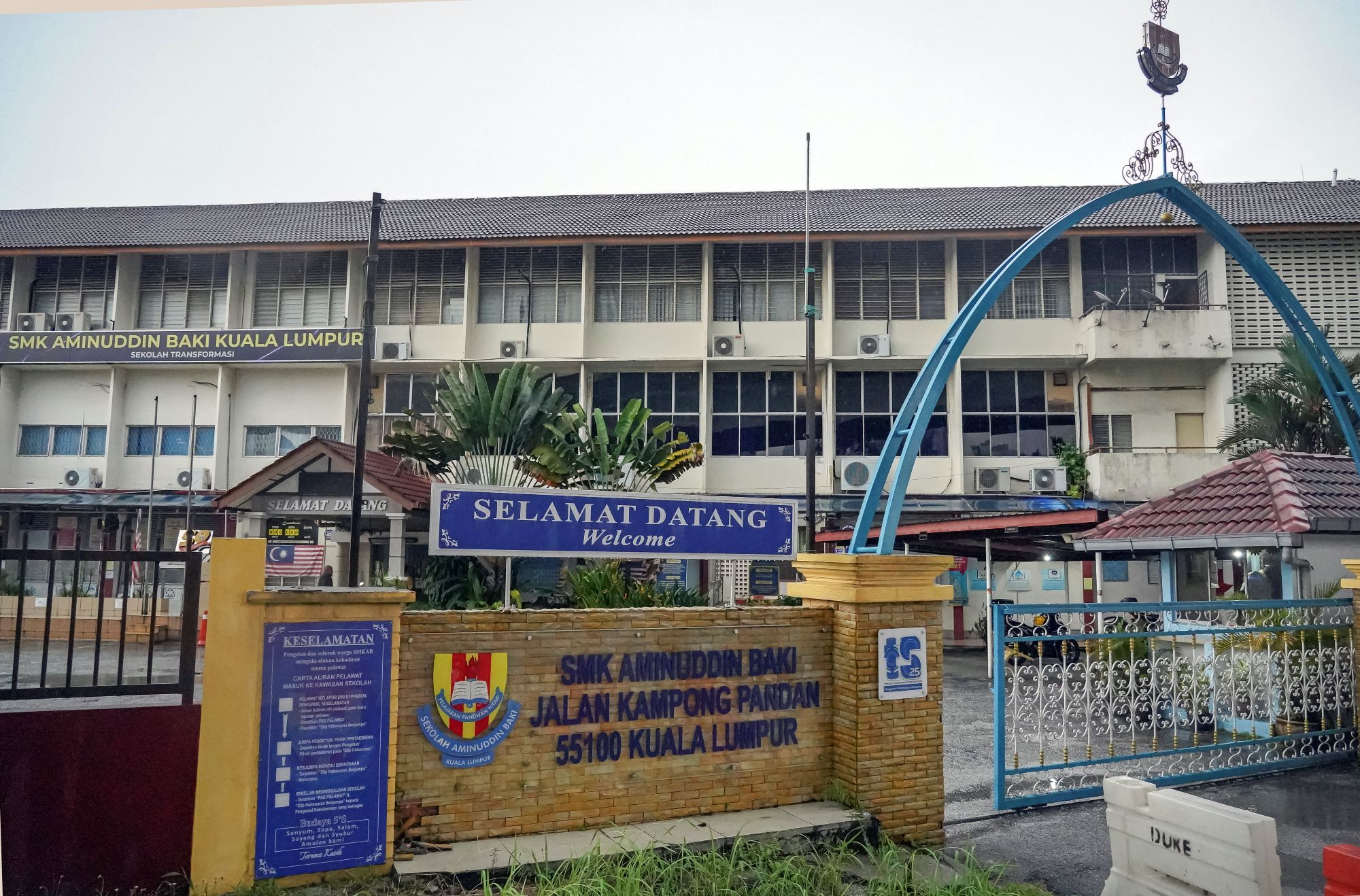 Dari Sekolah Gengster Ke Kluster 