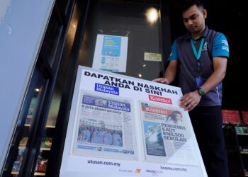 TINJAUAN penulis mendapati pelajar bukan Melayu mempunyai banyak peluang untuk mempelajari dan menggunakan bahasa Melayu dalam kehidupan harian seperti membaca surat khabar berbahasa Melayu. – UTUSAN/FAUZI BAHARUDIN