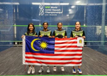 MALAYSIA muncul naib juara Kejohanan Skuasy Berpasukan Remaja Dunia di Melbourne, Australia hari ini selepas tewas 0-2 kepada Mesir. - IHSAN WSF