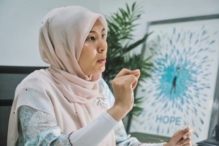 Nurul Izzah dijemput oleh penganjur - Fahmi