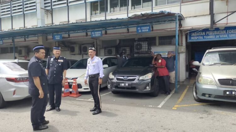 Pegawai Polis Maut Dengan Kesan Tembakan Di Kepala - Utusan Malaysia