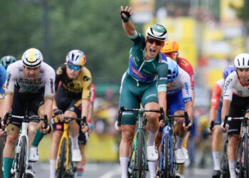 JASPER Philipsen mengungguli peringkat ke-11 Tour de France.