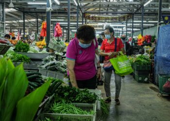 RAKYAT ketika ini dibelenggu oleh kenaikan harga barang asas seperti beras, telur, ayam dan ikan.