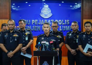 MOHD. Shuhaily Mohd. Zin dalam sidang akhbar di Ibu pejabat Polis Kontinjen Kuala Lumpur, hari ini.