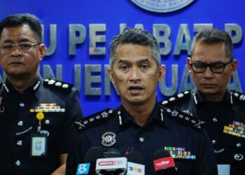 MOHD. Shuhaily Mohd. Zin dalam sidang akhbar di Ibu pejabat Kontinjen Kuala Lumpur, hari ini. - UTUSAN/SHIDDIEQIIN ZON