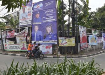 MAHKAMAH Agung membenarkan permohonan semakan kehakiman berhubung jumlah calon legislatif wanita pada Pemilu 2024.-AGENSI 