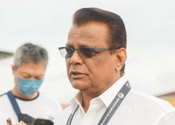 M. KAYVEAS