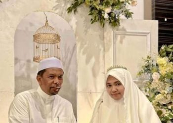 TANGKAP layar ucapan tahniah Siti Zailah Mohd. Yusoff kepada Wan Roslan Wan Hamat yang selamat mendirikan rumah tangga pada Selasa lalu.